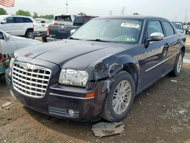 2C3CA5CV1AH160906 - 2010 CHRYSLER 300 TOURIN BROWN photo 2