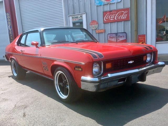 1Y17H4W153976 - 1974 CHEVROLET NOVA RED photo 1