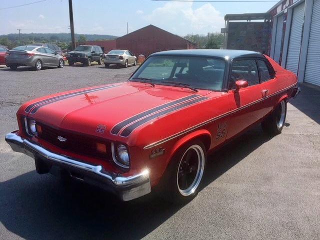 1Y17H4W153976 - 1974 CHEVROLET NOVA RED photo 2