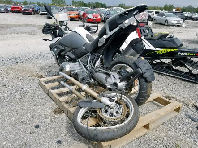 WB10A5109JZ978449 - 2018 BMW R1200 GS SILVER photo 3