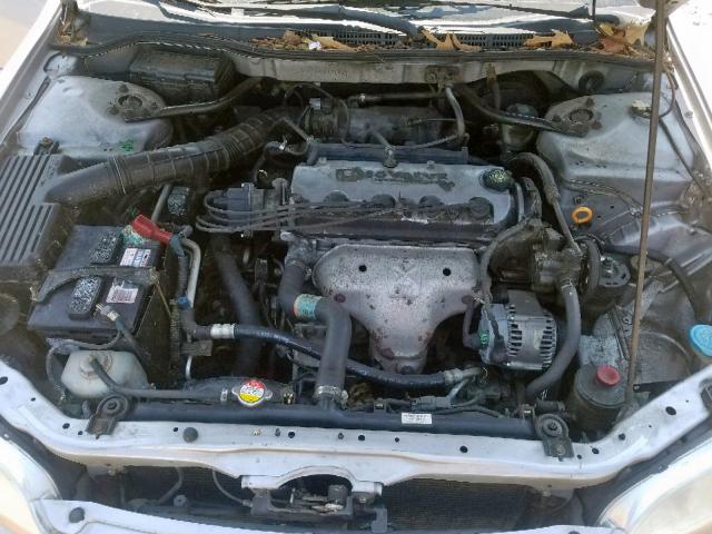 1HGCF86692A171639 - 2002 HONDA ACCORD VAL SILVER photo 7