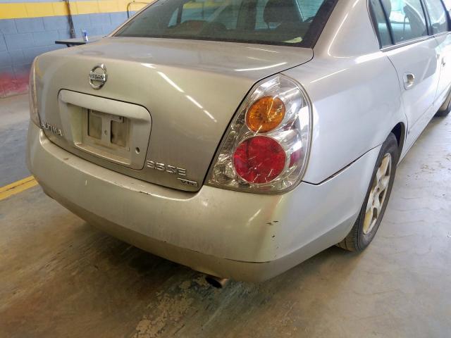 1N4BL11D74C133470 - 2004 NISSAN ALTIMA SE SILVER photo 9