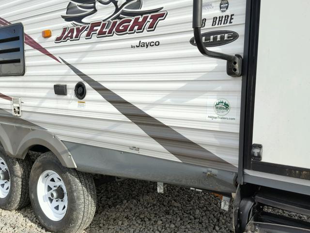 1UJBJ0BR6F1TC0584 - 2015 JAYCO JAY FLIGHT  TWO TONE photo 18