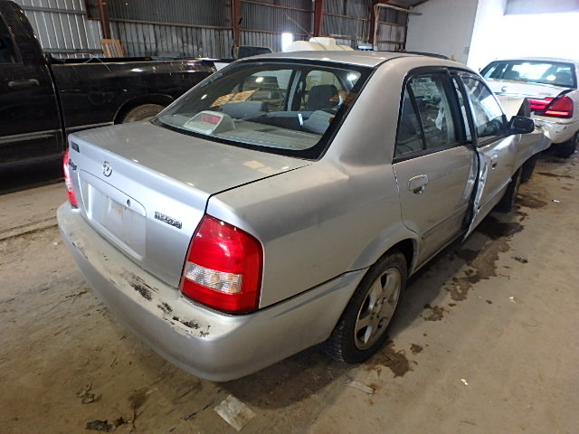 JM1BJ225021602694 - 2002 MAZDA PROTEGE DX SILVER photo 4