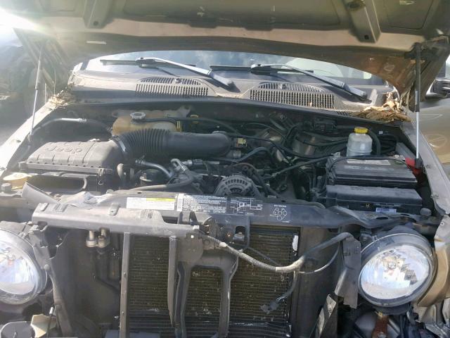 1J4GL38K75W613485 - 2005 JEEP LIBERTY RE TAN photo 7