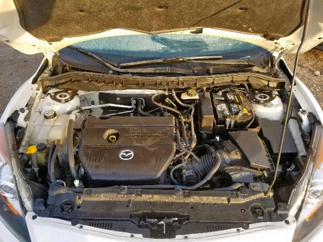 JM1BL1K5XB1487042 - 2011 MAZDA 3 S WHITE photo 7