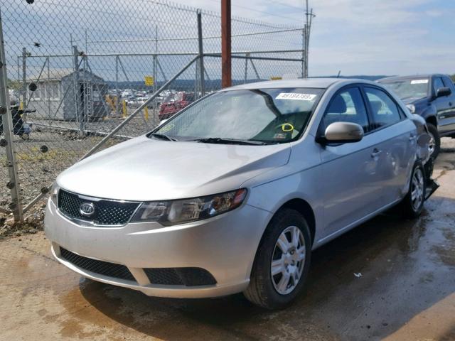 KNAFU4A2XA5246142 - 2010 KIA FORTE EX SILVER photo 2