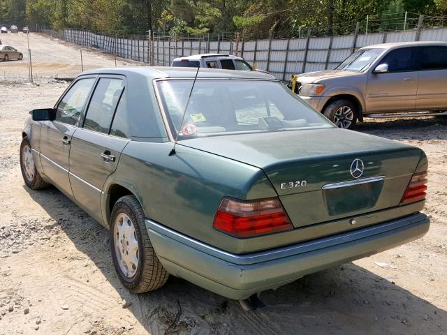 WDBEA32E6RC132848 - 1994 MERCEDES-BENZ E 320 GREEN photo 3