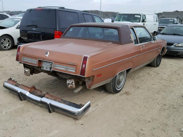 1G3AX37Y3CM156771 - 1982 OLDSMOBILE 98 REGENCY BROWN photo 4