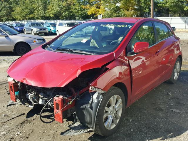 KMHD35LHXFU235901 - 2015 HYUNDAI ELANTRA GT RED photo 2