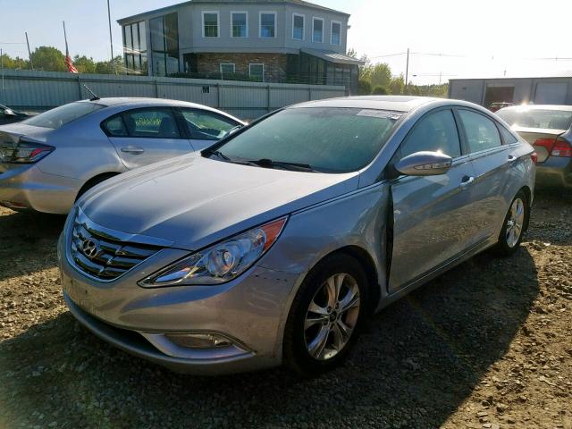 5NPEC4AC2BH131188 - 2011 HYUNDAI SONATA SE SILVER photo 2