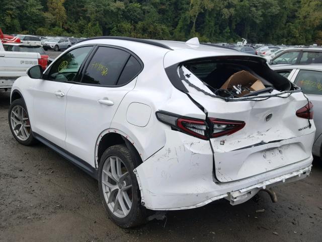 ZASFAKPN3J7B71460 - 2018 ALFA ROMEO STELVIO SP WHITE photo 3