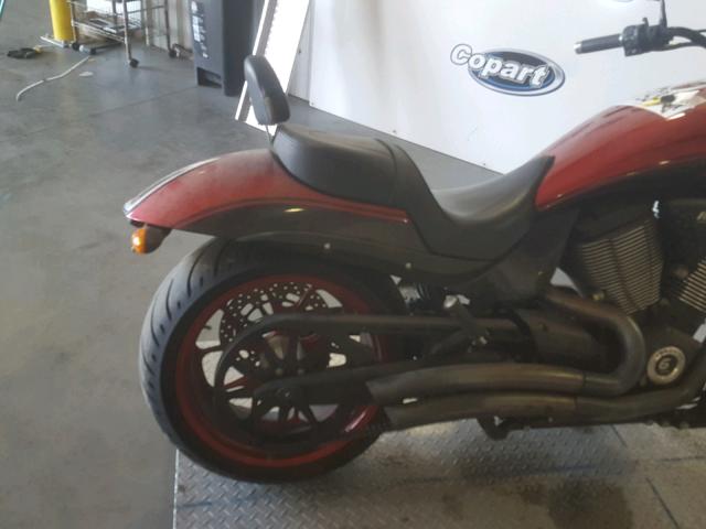 5VPHS26D073004773 - 2007 VICTORY MOTORCYCLES HAMMER S RED photo 6