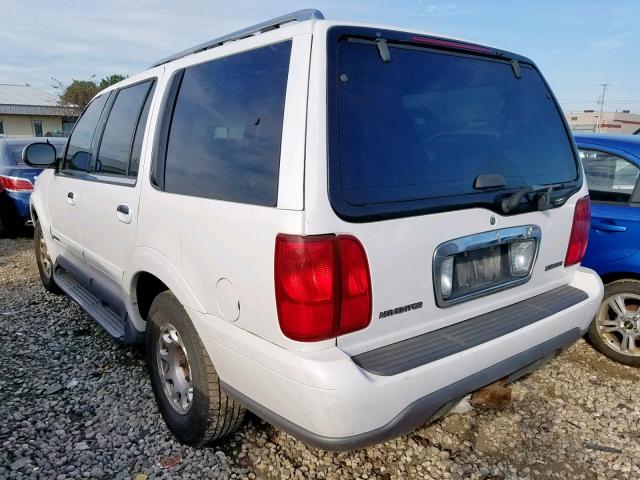 5LMRU27L6WLJ15645 - 1998 LINCOLN NAVIGATOR WHITE photo 3