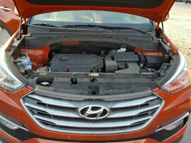 5XYZU3LB5HG469133 - 2017 HYUNDAI SANTA FE S ORANGE photo 7