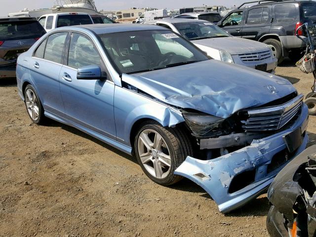 WDDGF5EB2BA515492 - 2011 MERCEDES-BENZ C300 BLUE photo 1