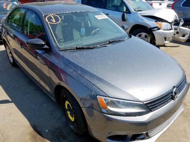 3VW2K7AJ3DM280810 - 2013 VOLKSWAGEN JETTA BASE 灰色 照片 1