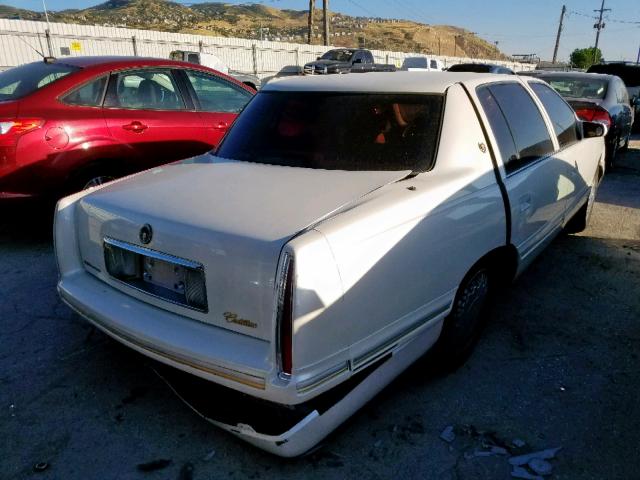 1G6KE54Y0WU796518 - 1998 CADILLAC DEVILLE DE WHITE photo 4