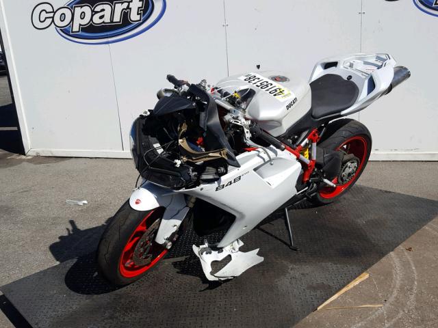 ZDM1XBMV2CB019454 - 2012 DUCATI SUPERBIKE WHITE photo 2