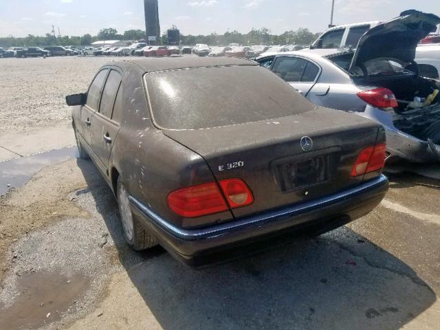 WDBJF65F1WA505436 - 1998 MERCEDES-BENZ E 320 GRAY photo 3