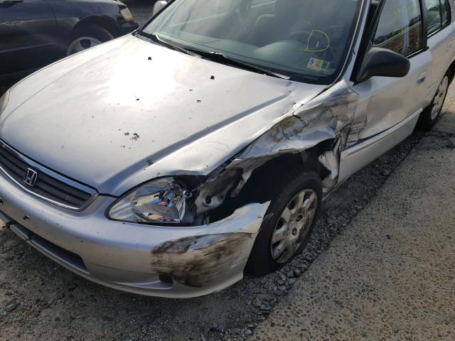 2HGEJ6613XH520352 - 1999 HONDA CIVIC BASE 银色 照片 9