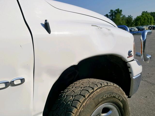 3D7KU28C14G279585 - 2004 DODGE RAM 2500 S WHITE photo 9