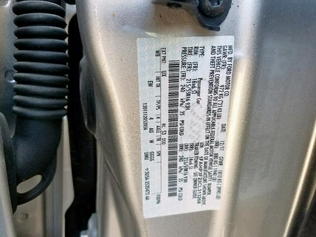 1FAHP3F23CL313268 - 2012 FORD FOCUS SE SILVER photo 10