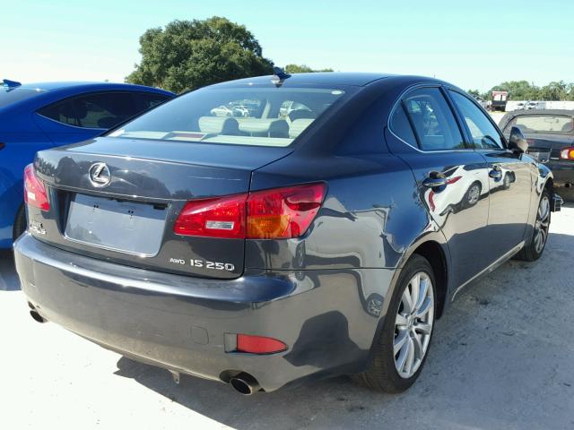 JTHCK262582022103 - 2008 LEXUS IS 250 GRAY photo 4