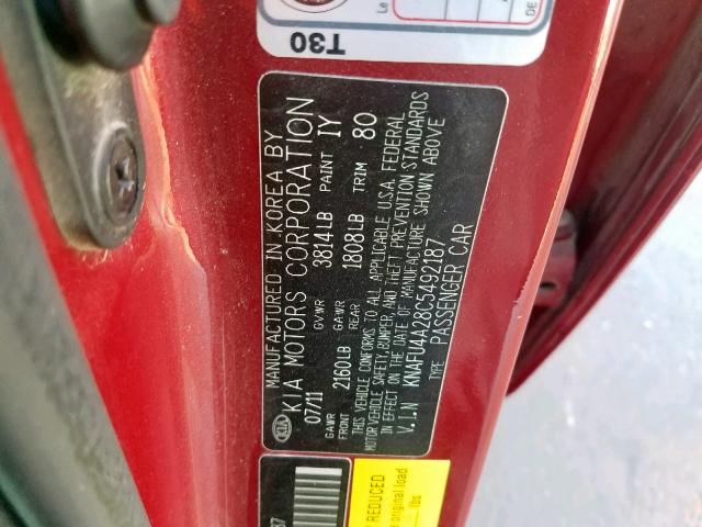 KNAFU4A28C5492187 - 2012 KIA FORTE EX RED photo 10