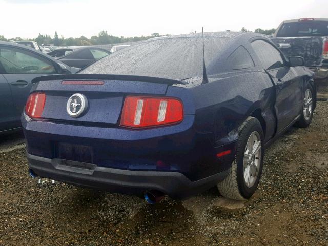 1ZVBP8AMXC5256929 - 2012 FORD MUSTANG BLUE photo 4