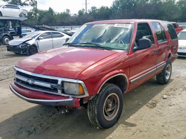 1GNCS13WXSK228082 - 1995 CHEVROLET BLAZER BURGUNDY photo 2