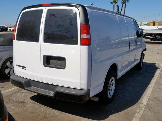 1GCSGAFX4E1167591 - 2014 CHEVROLET EXPRESS G1 WHITE photo 4