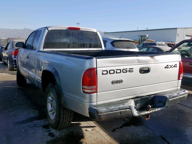 1B7GG12X52S650489 - 2002 DODGE DAKOTA BAS SILVER photo 3