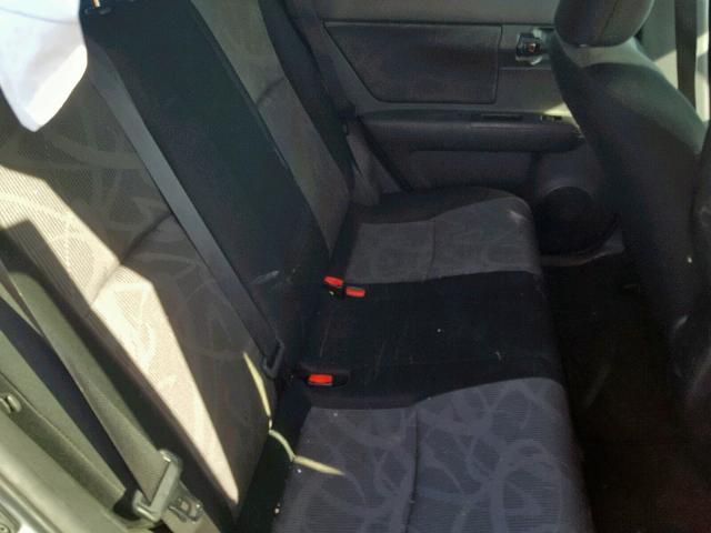 JTLZE4FE1FJ077017 - 2015 TOYOTA SCION XB Silber Foto 6