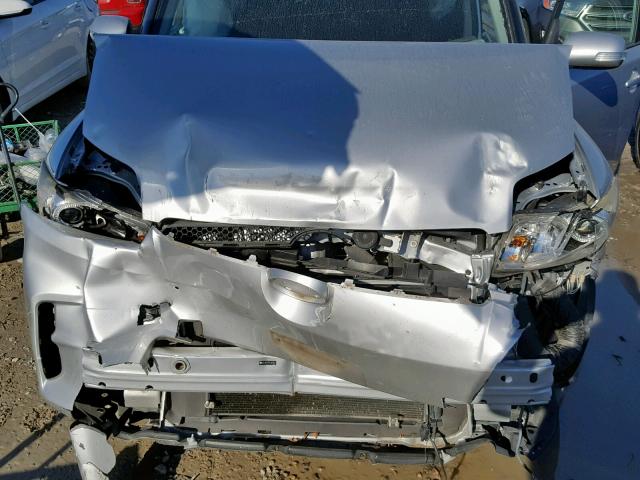 JTLZE4FE1FJ077017 - 2015 TOYOTA SCION XB Silber Foto 7