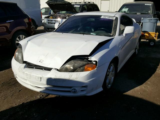 KMHHN65D43U069480 - 2003 HYUNDAI TIBURON SE WHITE photo 2