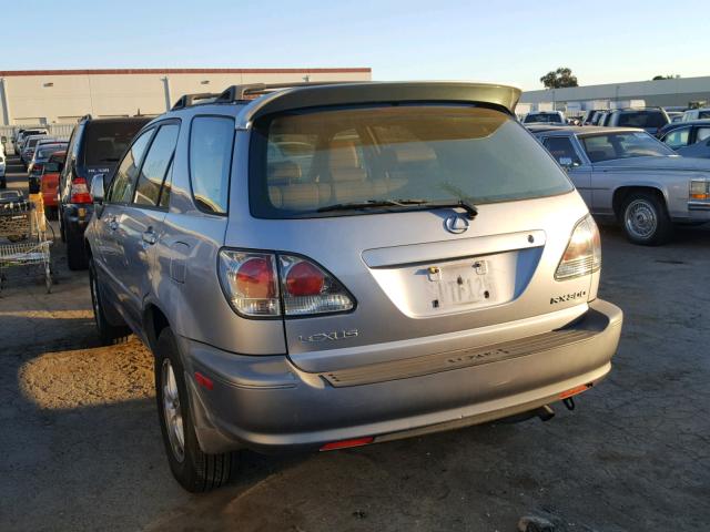 JTJGF10U520133374 - 2002 LEXUS RX 300 SILVER photo 3