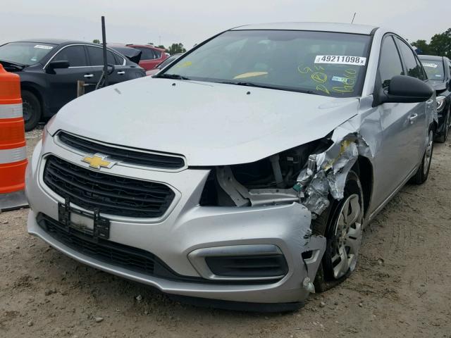 1G1PA5SH7F7279001 - 2015 CHEVROLET CRUZE LS SILVER photo 2