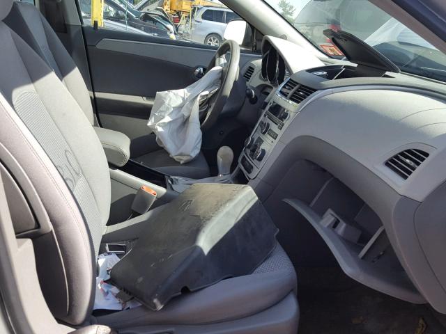 1G1ZG57B49F240372 - 2009 CHEVROLET MALIBU LS 银色 照片 5