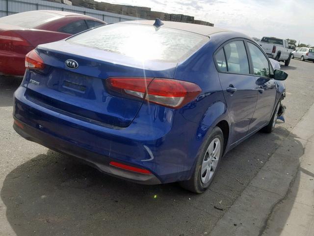 3KPFK4A75JE213428 - 2018 KIA FORTE LX BLUE photo 4