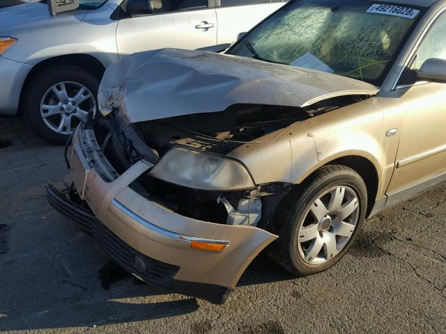 WVWRH63B02P076778 - 2002 VOLKSWAGEN PASSAT GLX 金色 照片 9