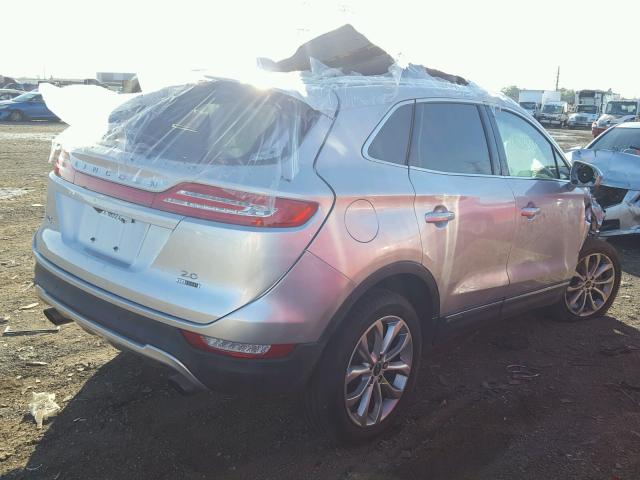 5LMCJ2C90GUJ08890 - 2016 LINCOLN MKC SELECT SILVER photo 4