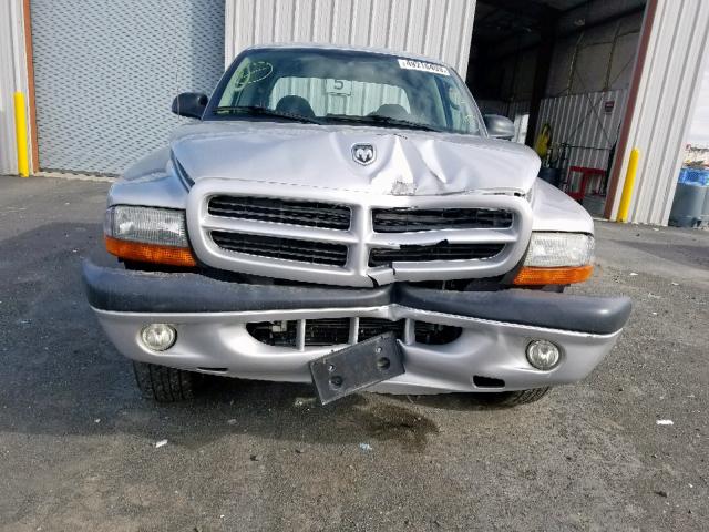 1D7HG38Z23S382338 - 2003 DODGE DAKOTA QUA SILVER photo 9