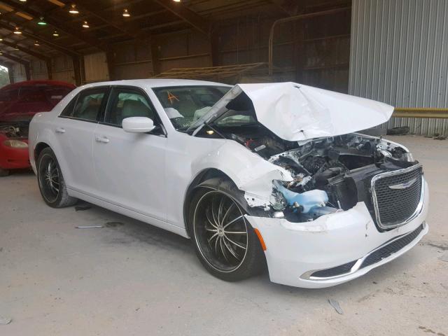 2C3CCAAG2JH285940 - 2018 CHRYSLER 300 TOURIN WHITE photo 1