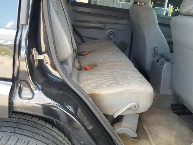 1J8HH48N46C248013 - 2006 JEEP COMMANDER BLACK photo 6