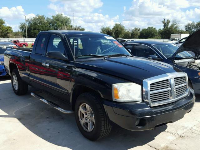 1D7HE42K15S329592 - 2005 DODGE DAKOTA SLT BLACK photo 1