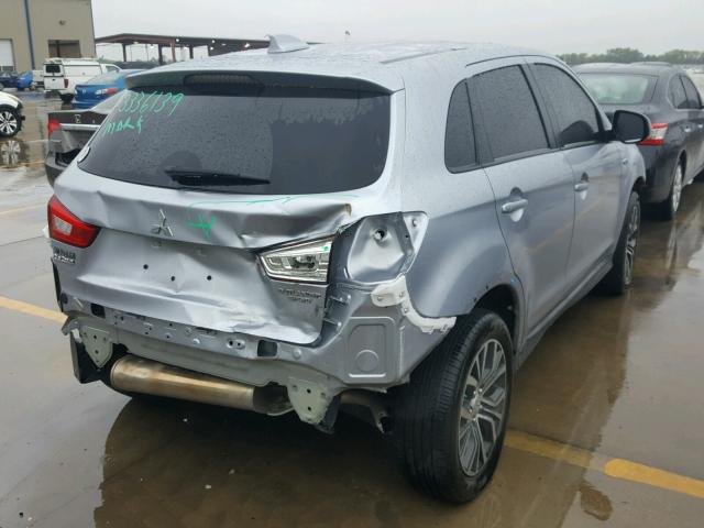 JA4AP3AU7HZ053234 - 2017 MITSUBISHI OUTLANDER SILVER photo 4