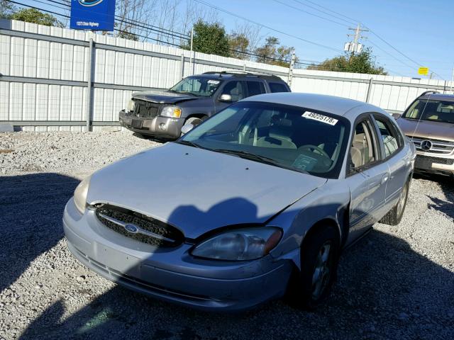 1FAFP5526YG204372 - 2000 FORD TAURUS SES SILVER photo 2