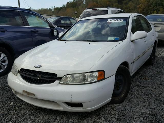 1N4DL01D11C205956 - 2001 NISSAN ALTIMA XE WHITE photo 2