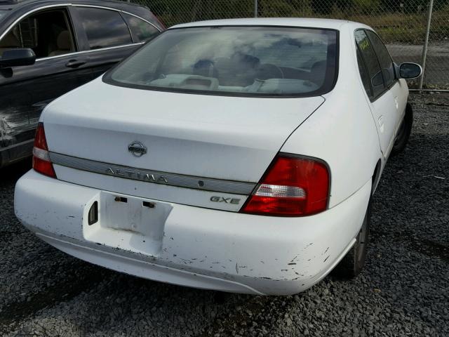 1N4DL01D11C205956 - 2001 NISSAN ALTIMA XE WHITE photo 4